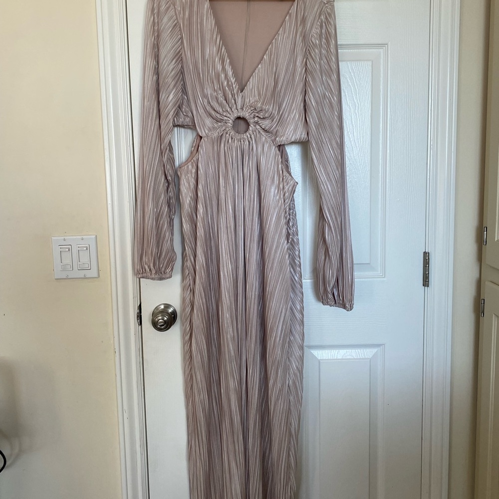 Pearl colored Fashion Nova slit dress. Never worn, perfect condition!